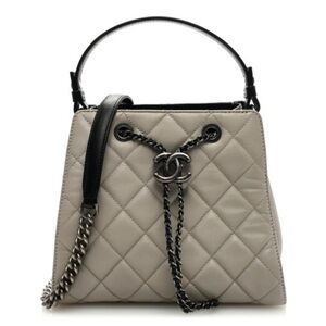 Chanel crossbody chain bag